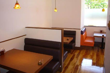 Restaurant_Furniture